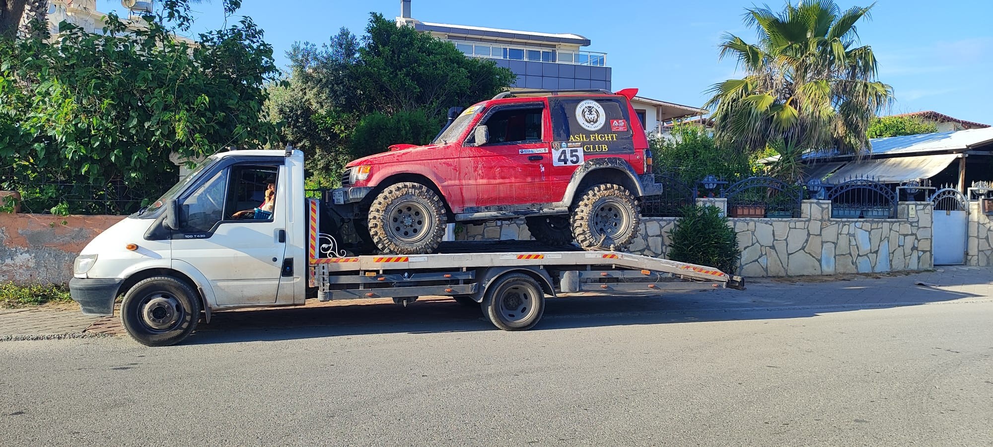 Antalya Aksu Kadriye Bölgesi Acil Oto Çekici ve Araç Kurtarma