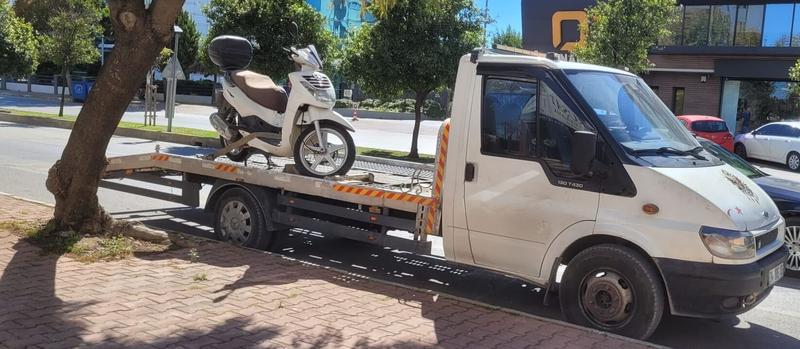 Kepez güvenli motosiklet çekici Kadir Acar